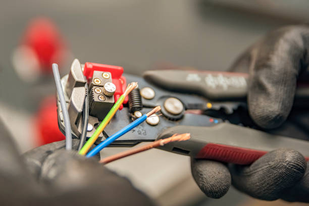 Best Affordable Emergency Electrician  in South Whittier, CA